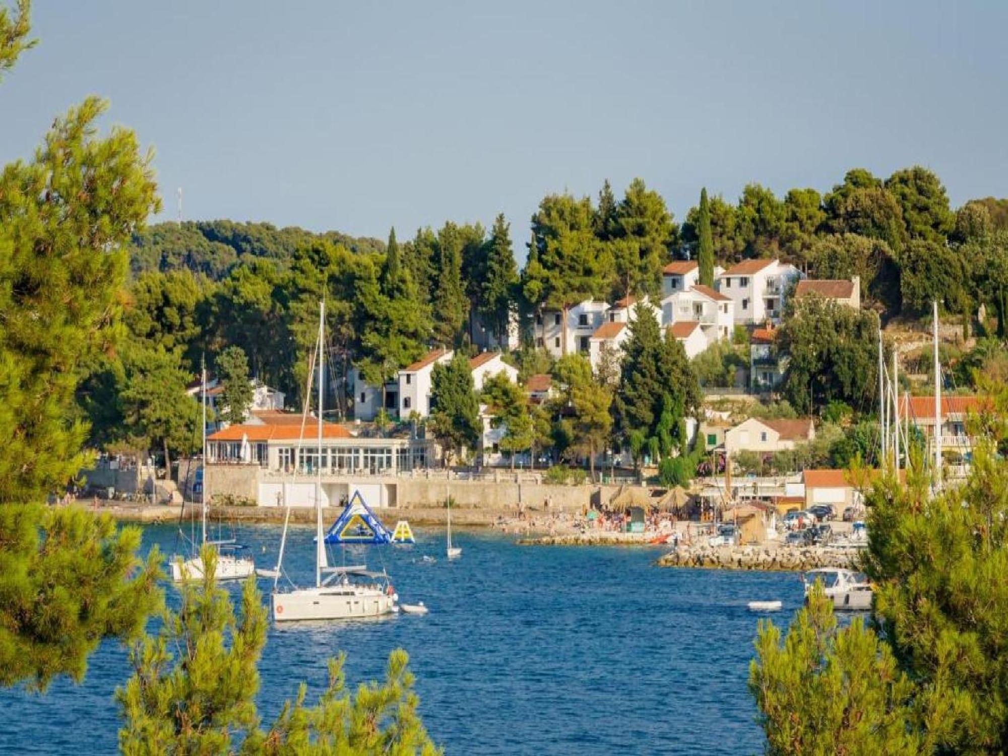Lumbarda Resort Apartments מראה חיצוני תמונה